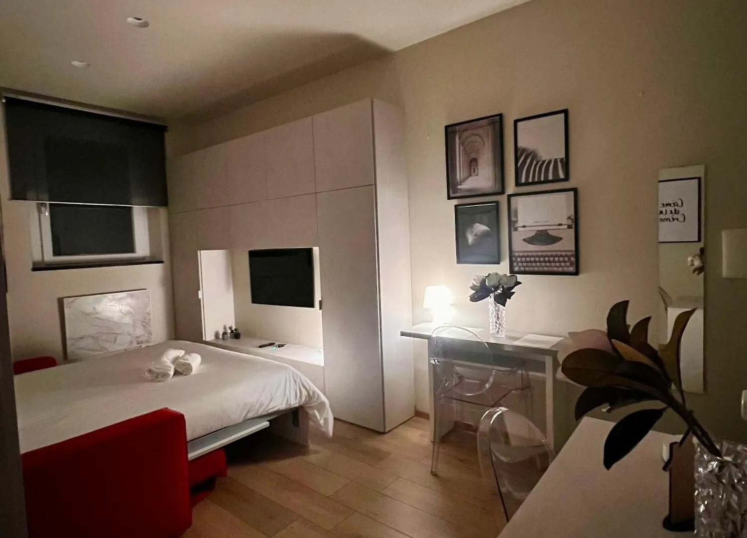 Home Donatella Cormano Apartment