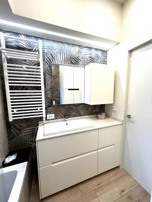 Home Donatella Cormano 0*,